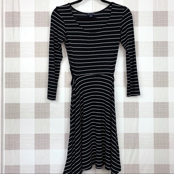 American Eagle Soft & Sexy Cut Out Dress Striped - Picture 2 of 6